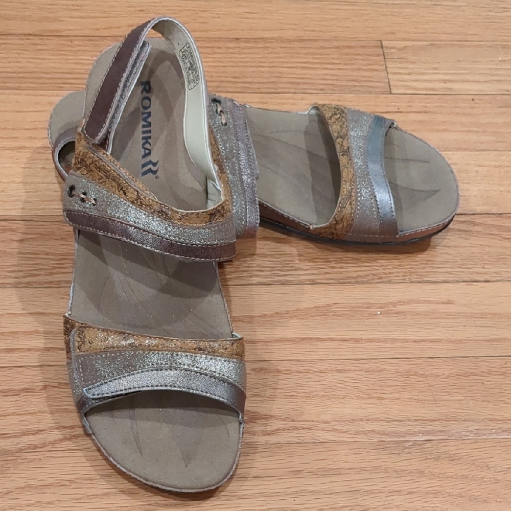 Romika Fidschi Women's Bronze and Copper Sandals EU Size 41